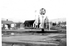 Blue binder photos 075 Corner Beaver Creek and River Rds 1959