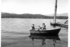 Blue binder photos 088 Laurie Duff rowing on Sproat Lake