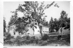 Gray Binder Photos 420 Henry & Beth Skidmore home in Nanaimo