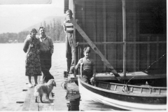 Gray Binder Photos 298 Hilma Dave and Jack Walker  Sproat Lake