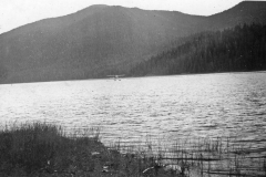 Eileens-photo-album-105-Seaplane-on-Sproat-lake-abt-1949