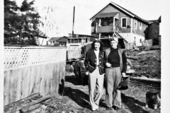 Eileens-photo-album-197-Eileen-and-Hilma-backyard-of-2nd-Ave-home-abt-1946